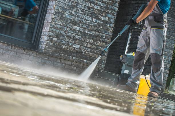 Professional Pressure Washing Services in De Kal, TX